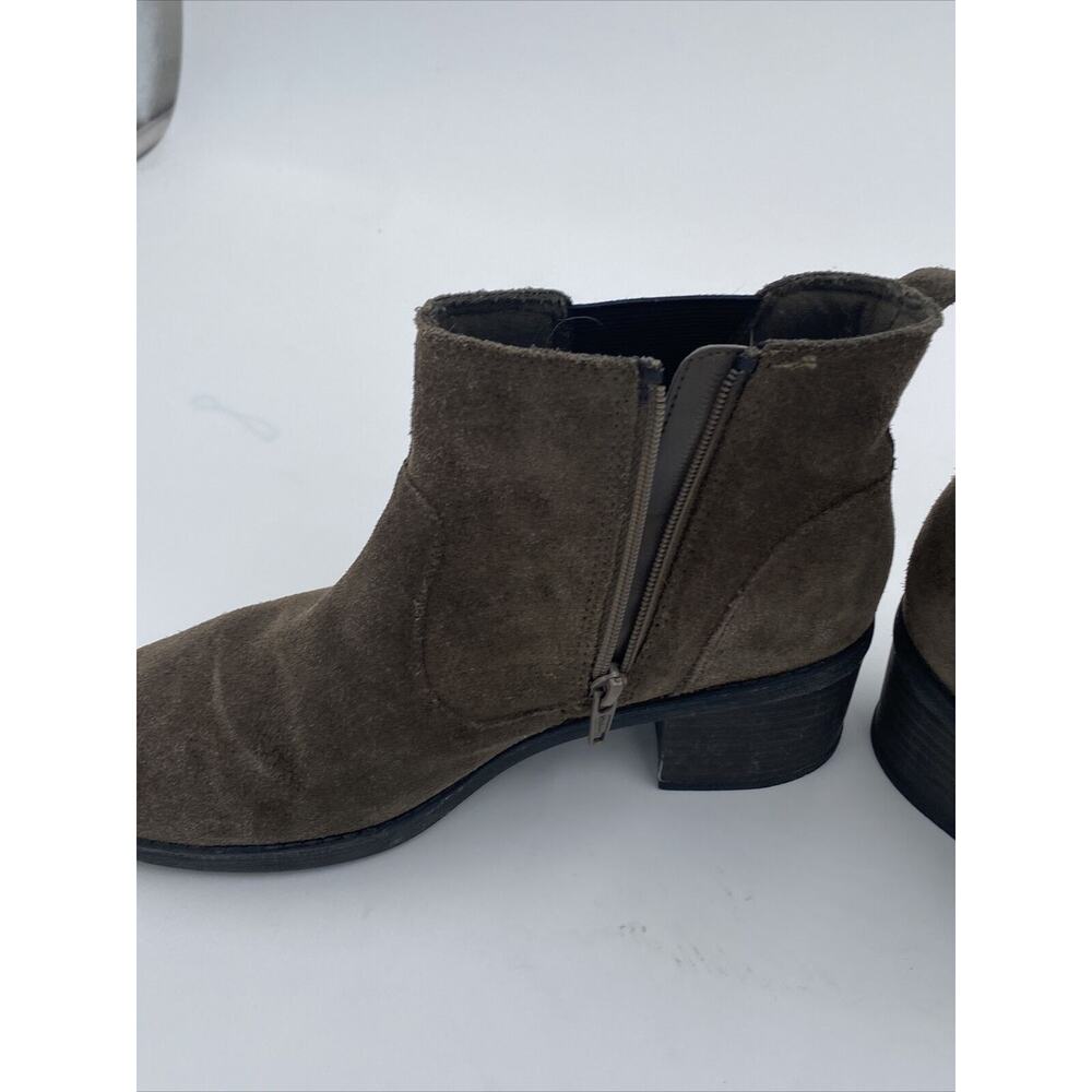 Clarks Women's Nevella Bell Boots Booties Chelsea Suede Brown Size 6 - Picture 3 of 10
